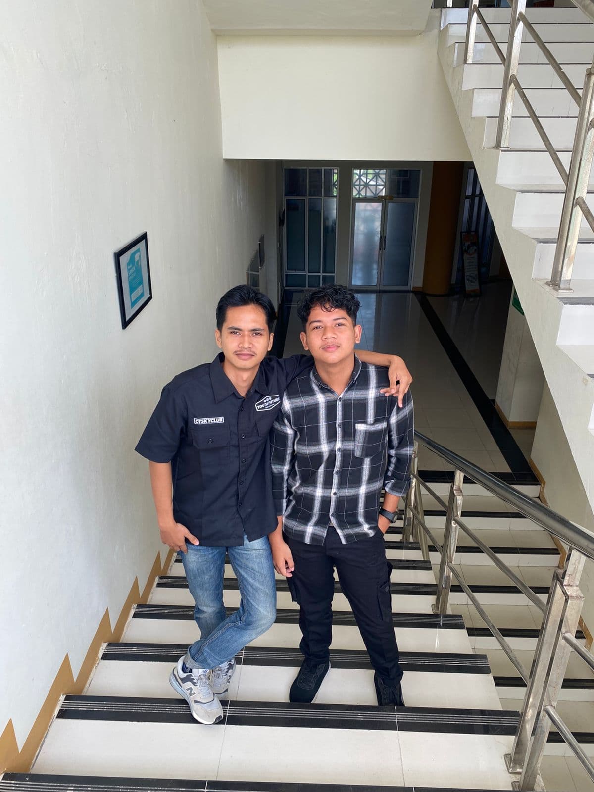 Dokumentasi Proyek 1